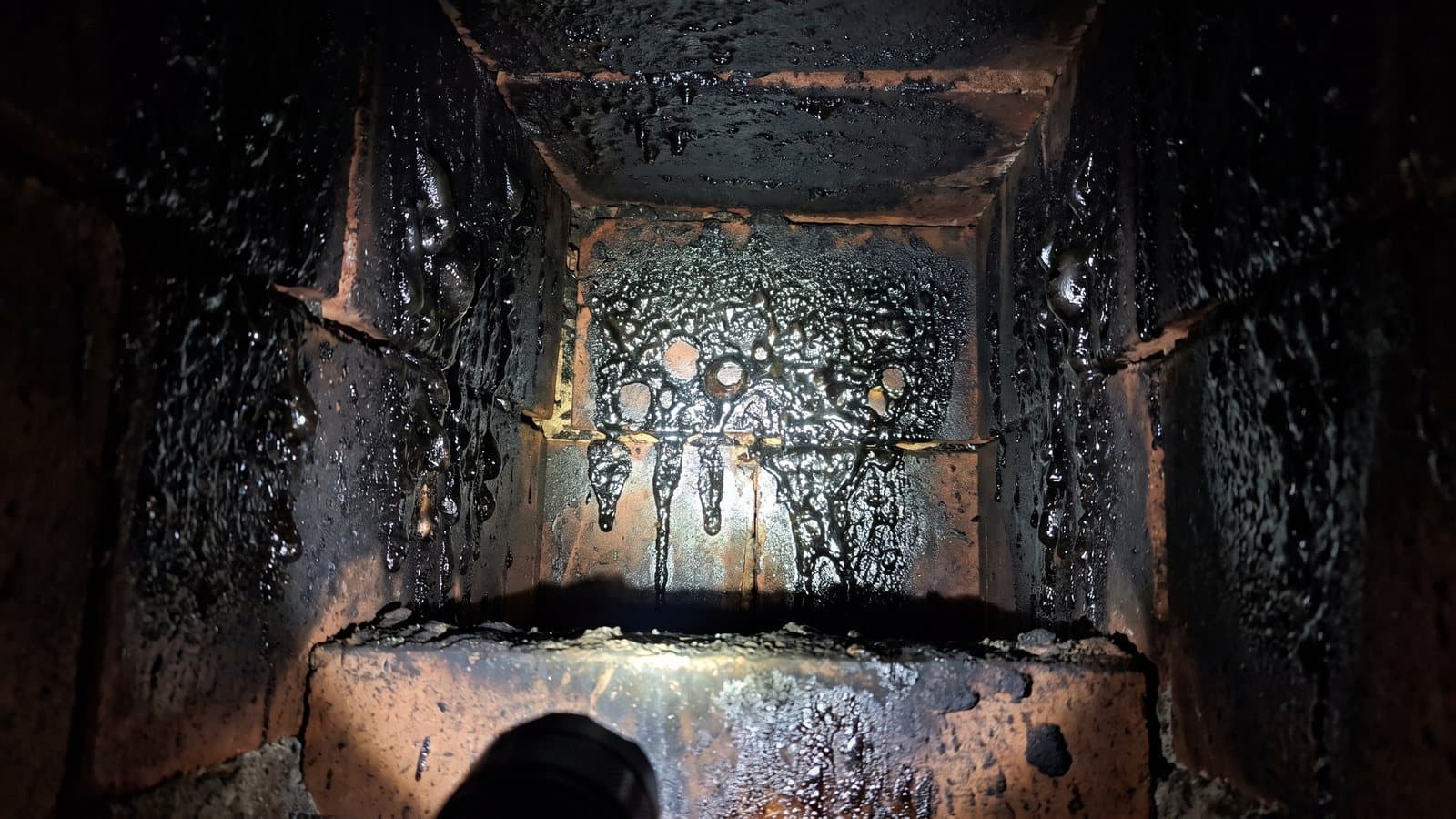 Creosote Buildup and Chimney Fire Prevention in South Seattle: How It Forms and How to Keep It Thin
